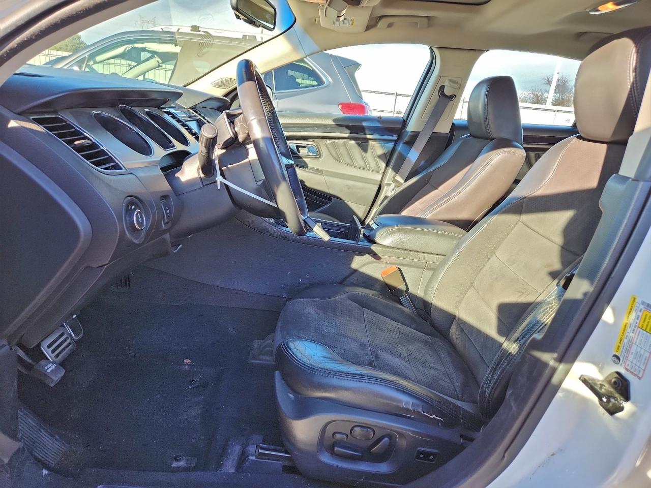 2010 FORD TAURUS SHO photo 13