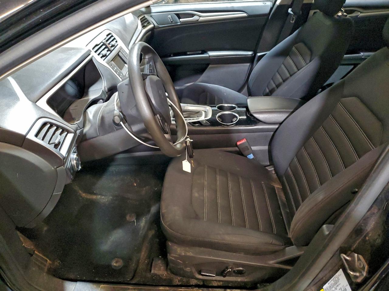 2013 FORD FUSION SE photo 7