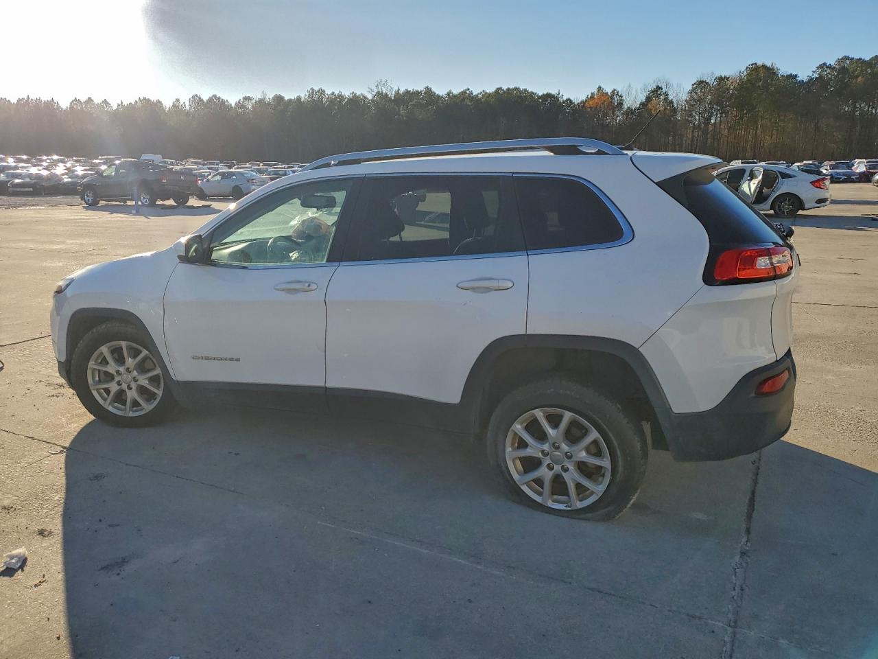 2018 JEEP CHEROKEE LATITUDE photo 3