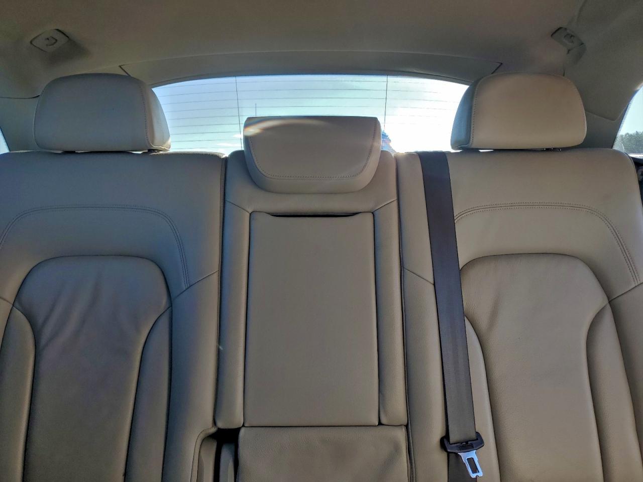 2012 AUDI Q5 PREMIUM PLUS photo 10