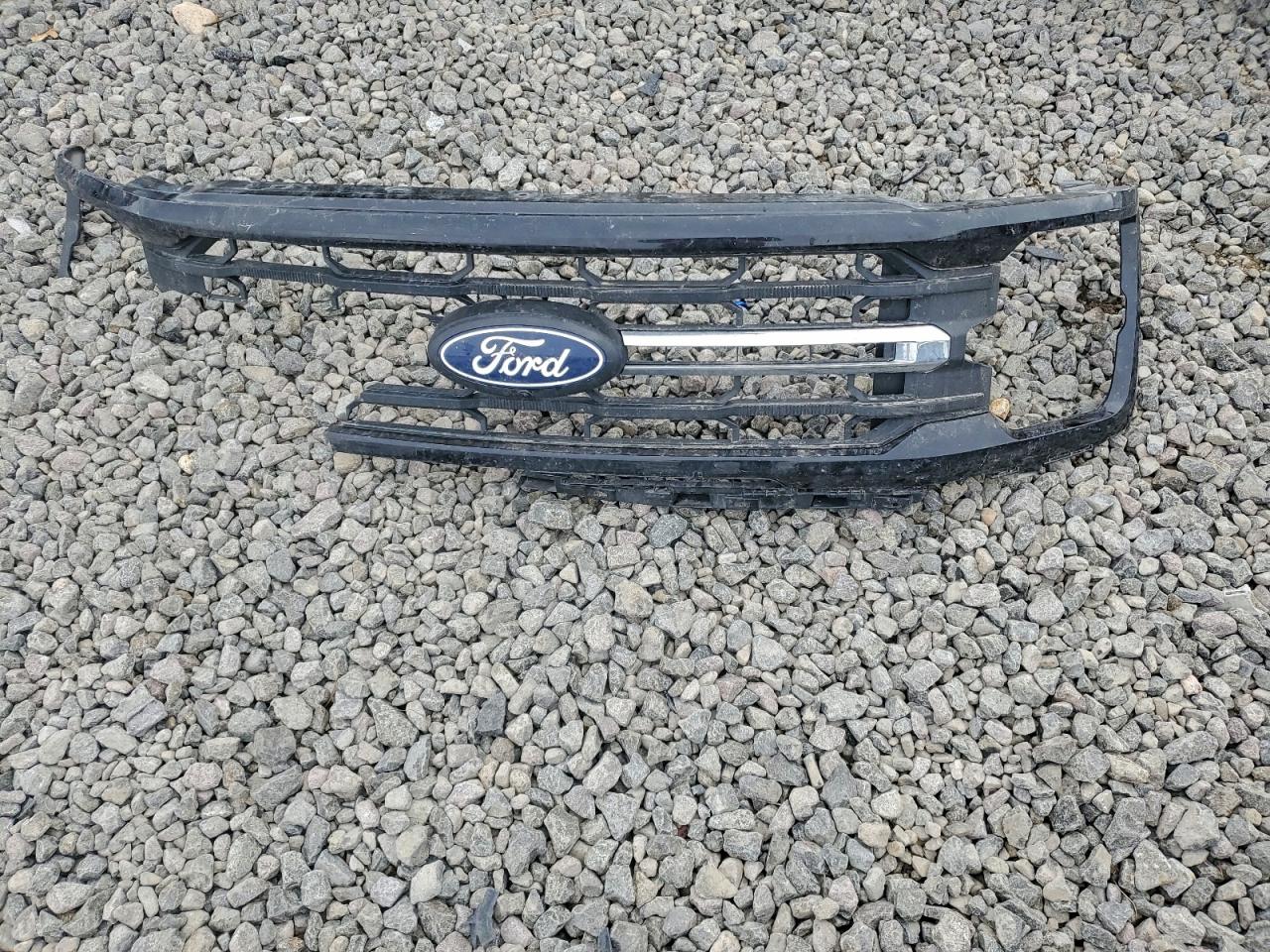 2024 FORD F150 XLT photo 34
