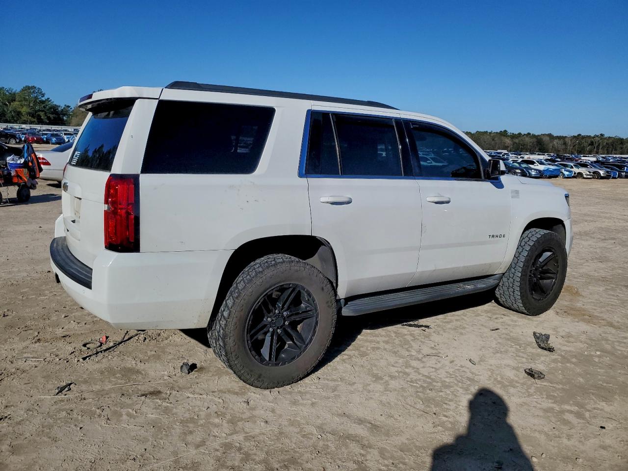 2015 CHEVROLET TAHOE C1500 LT photo 3