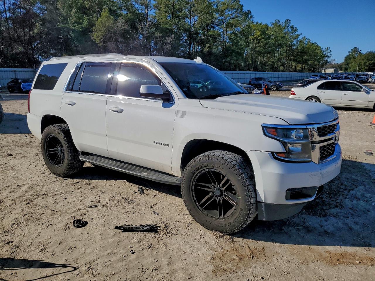 2015 CHEVROLET TAHOE C1500 LT photo 4