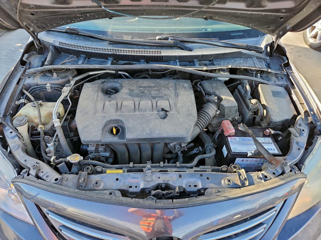 2013 TOYOTA COROLLA BASE photo 31