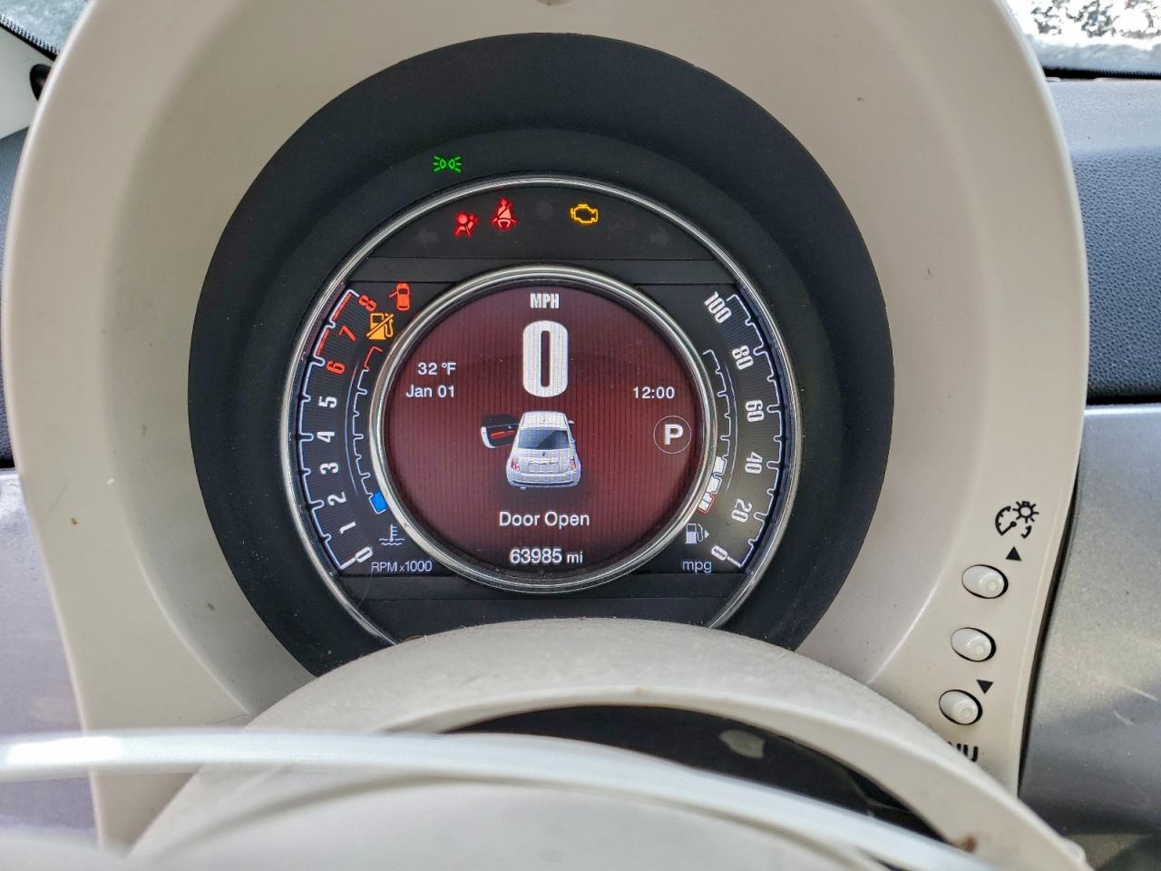 2017 FIAT 500 POP photo 9