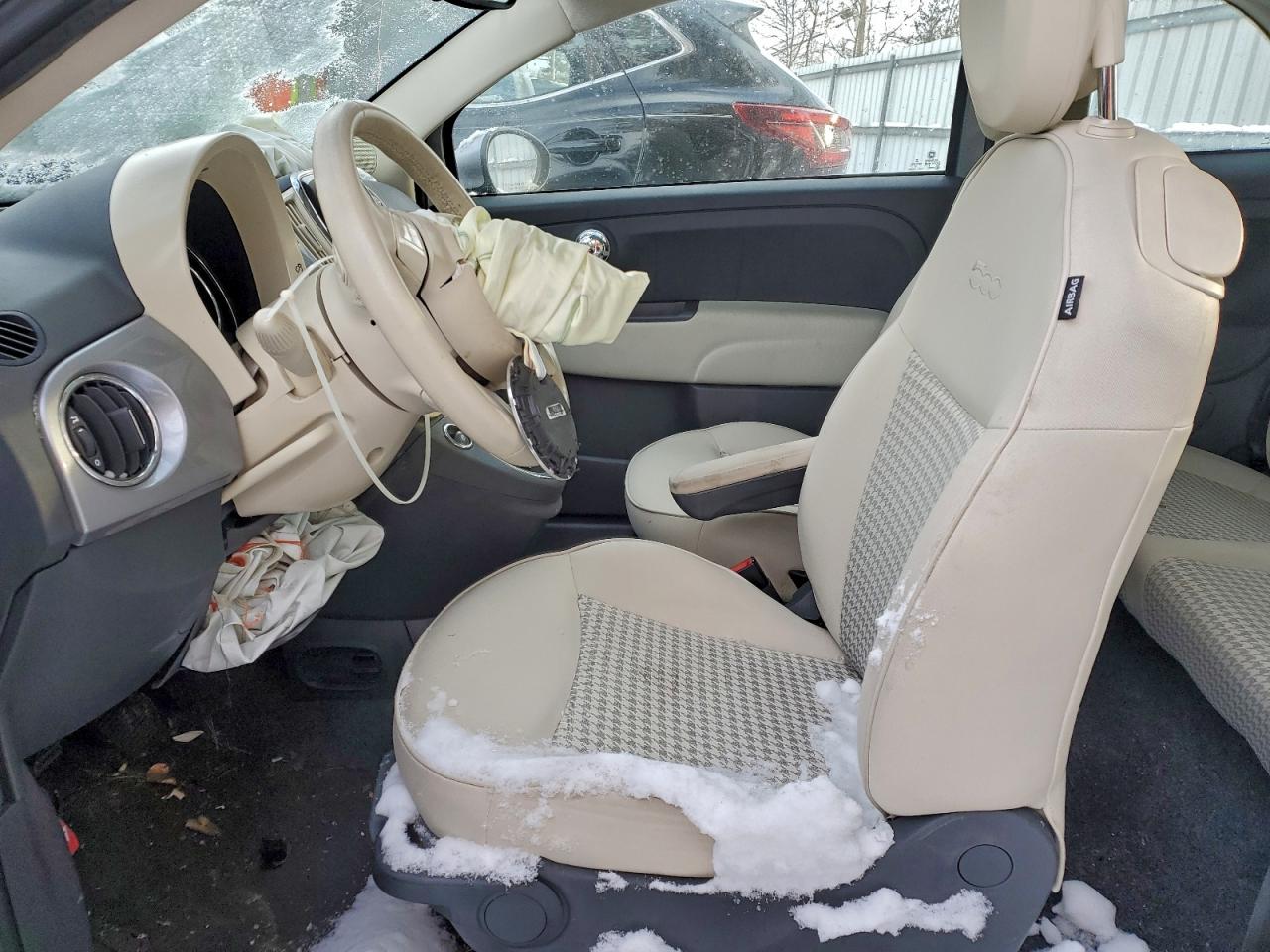 2017 FIAT 500 POP photo 7