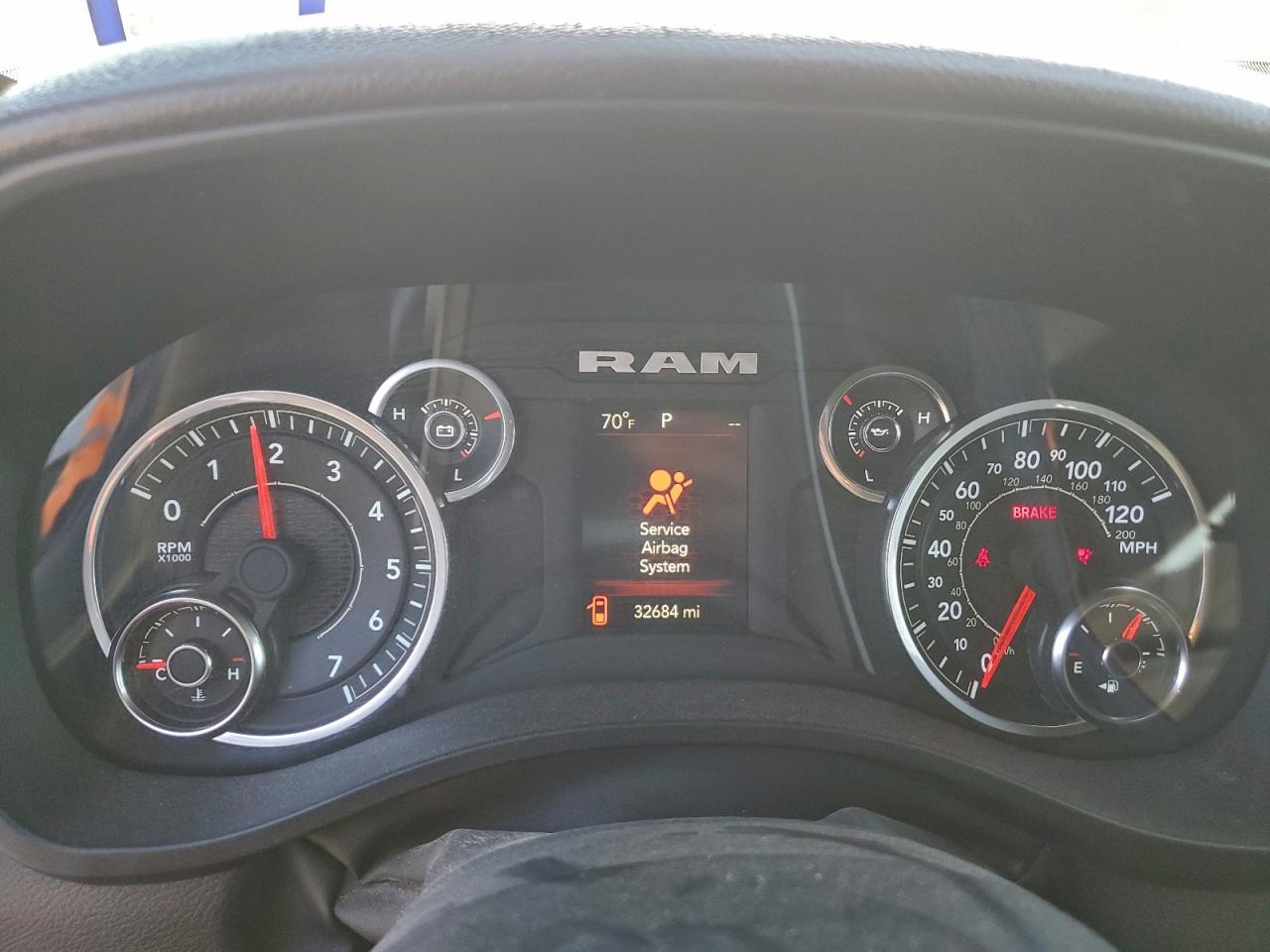 2023 RAM 1500 TRADESMAN photo 9