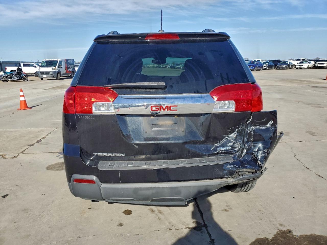 2015 GMC TERRAIN SLE photo 11