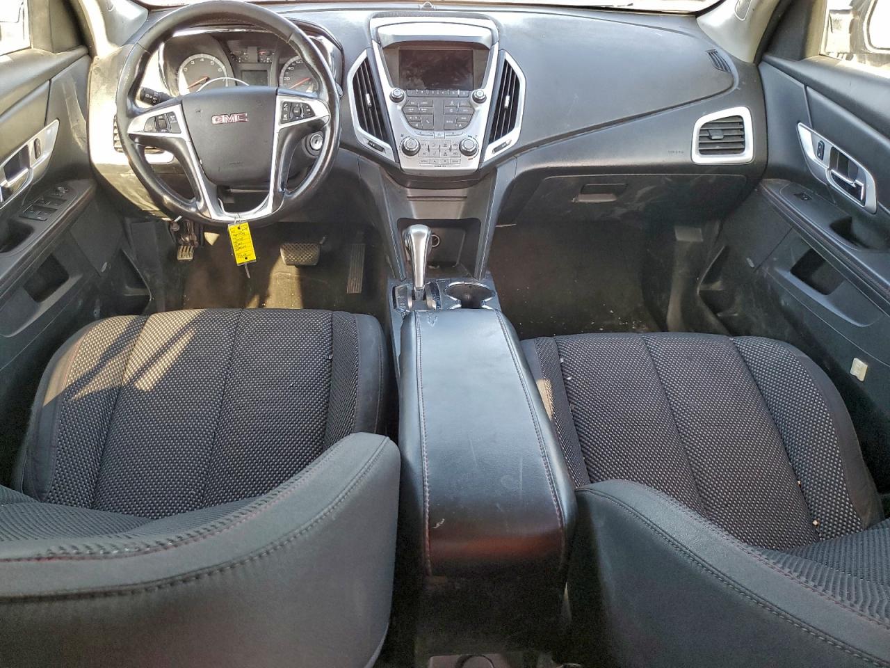 2015 GMC TERRAIN SLE photo 15