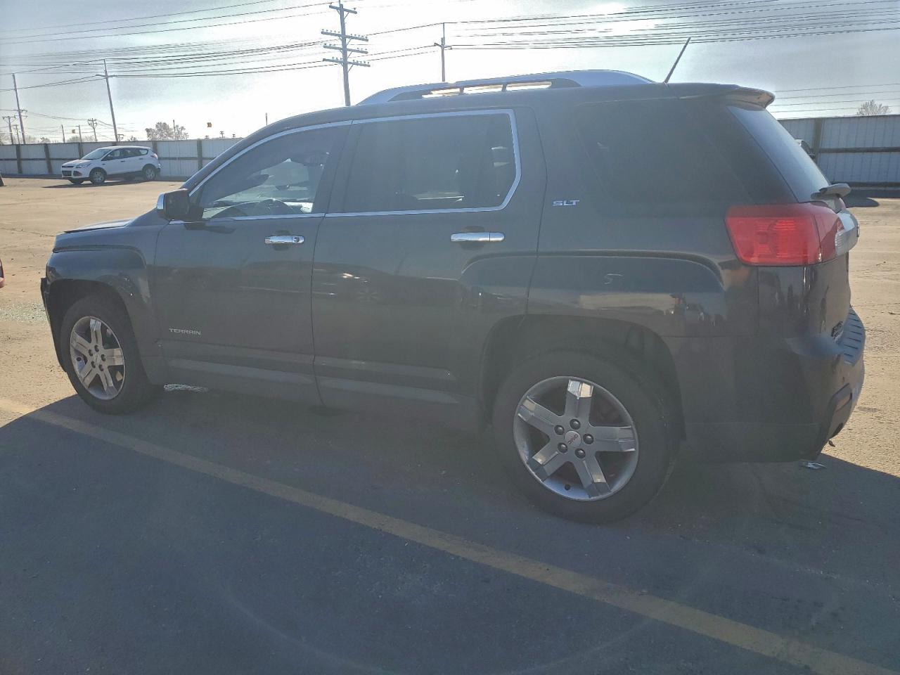 2013 GMC TERRAIN SLT photo 3
