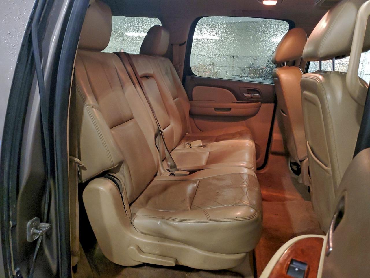 2013 CHEVROLET SUBURBAN K1500 LT photo 21