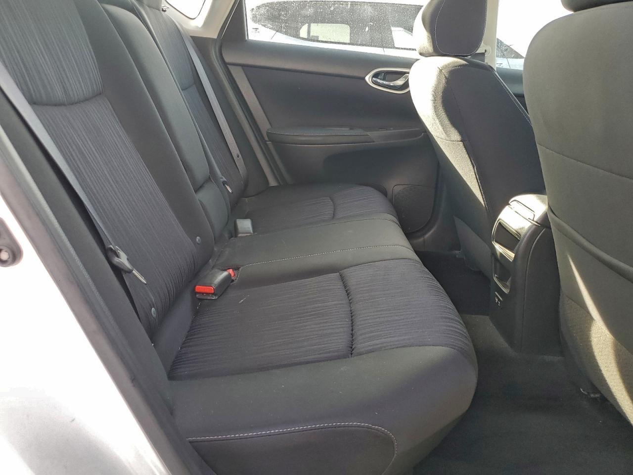 2019 NISSAN SENTRA S photo 10