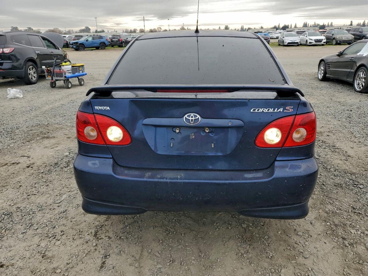 2005 TOYOTA COROLLA S photo 11