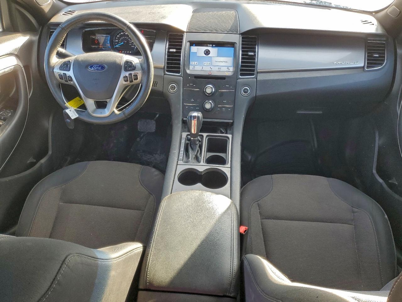2018 FORD TAURUS SEL photo 15