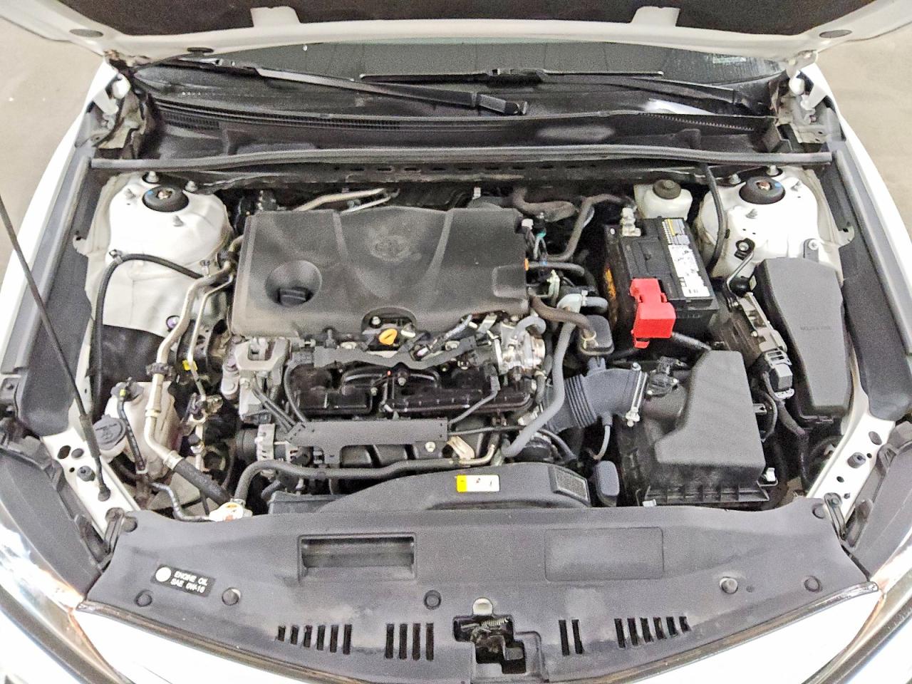 2021 TOYOTA CAMRY SE photo 21