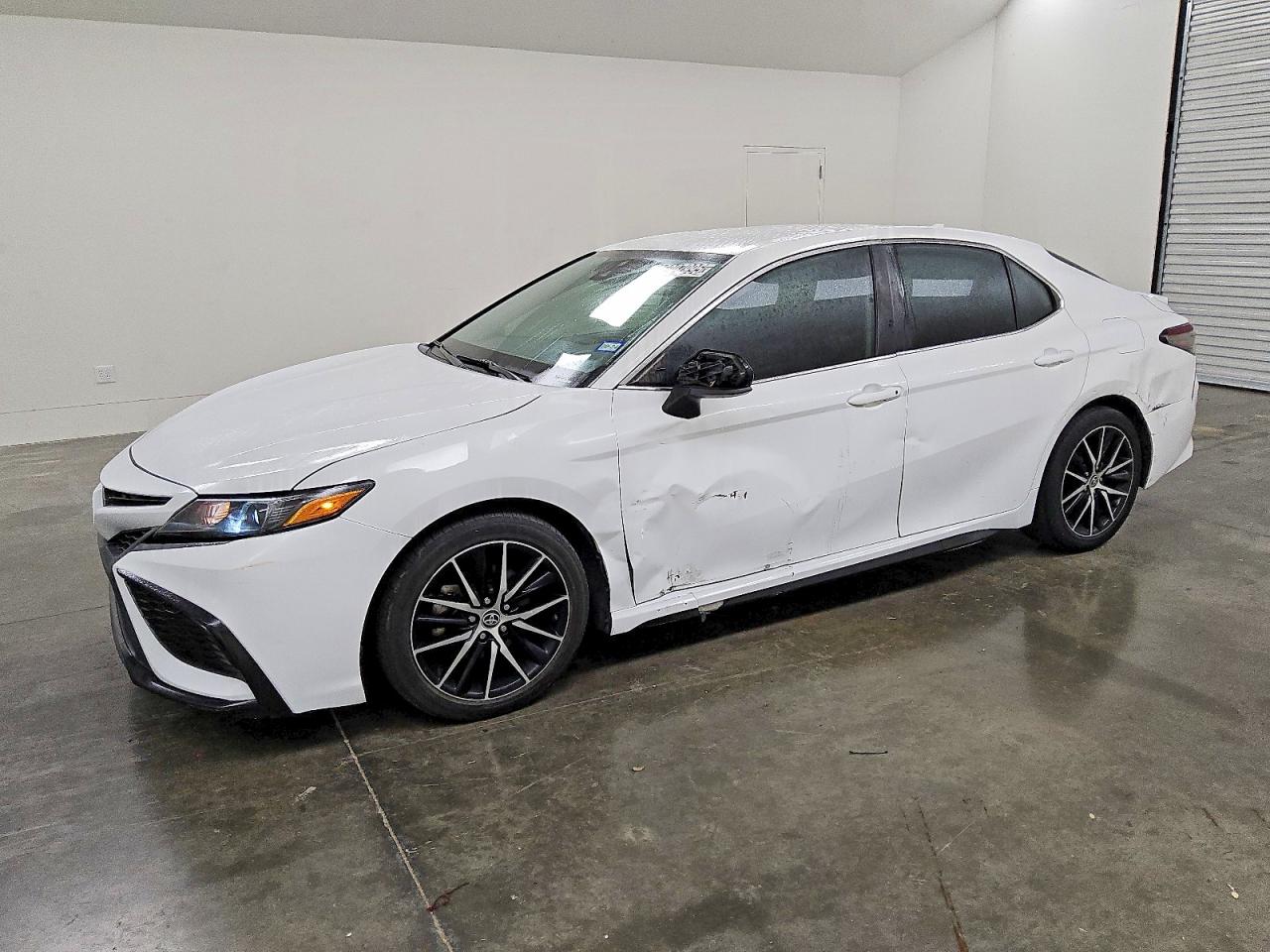 2021 TOYOTA CAMRY