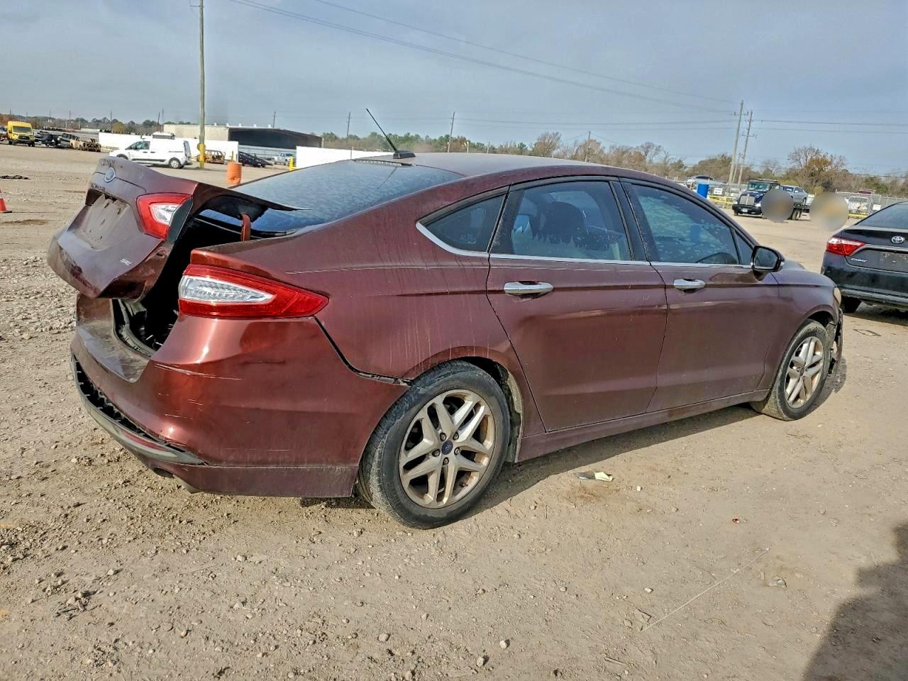 2016 FORD FUSION SE photo 5