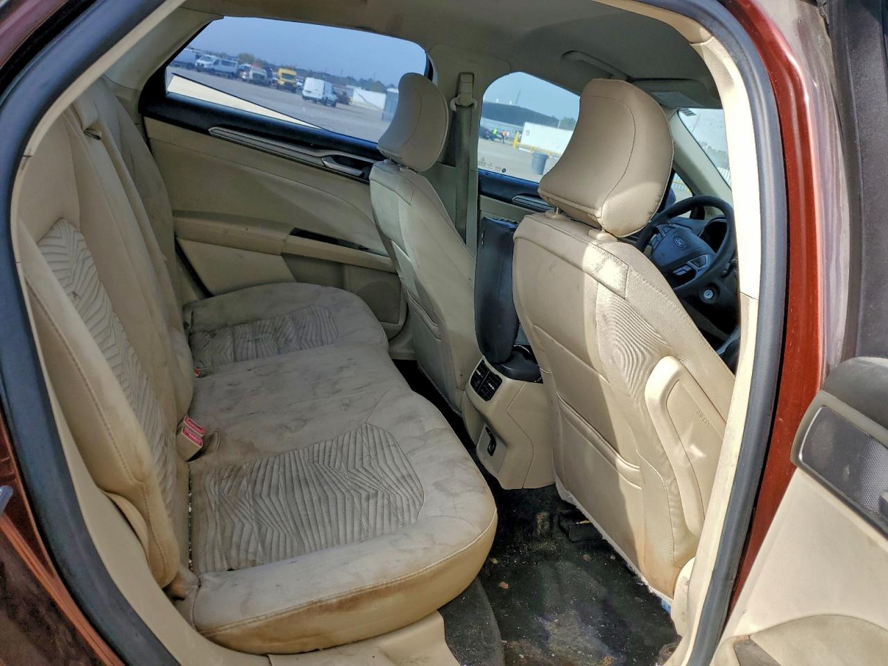 2016 FORD FUSION SE photo 19