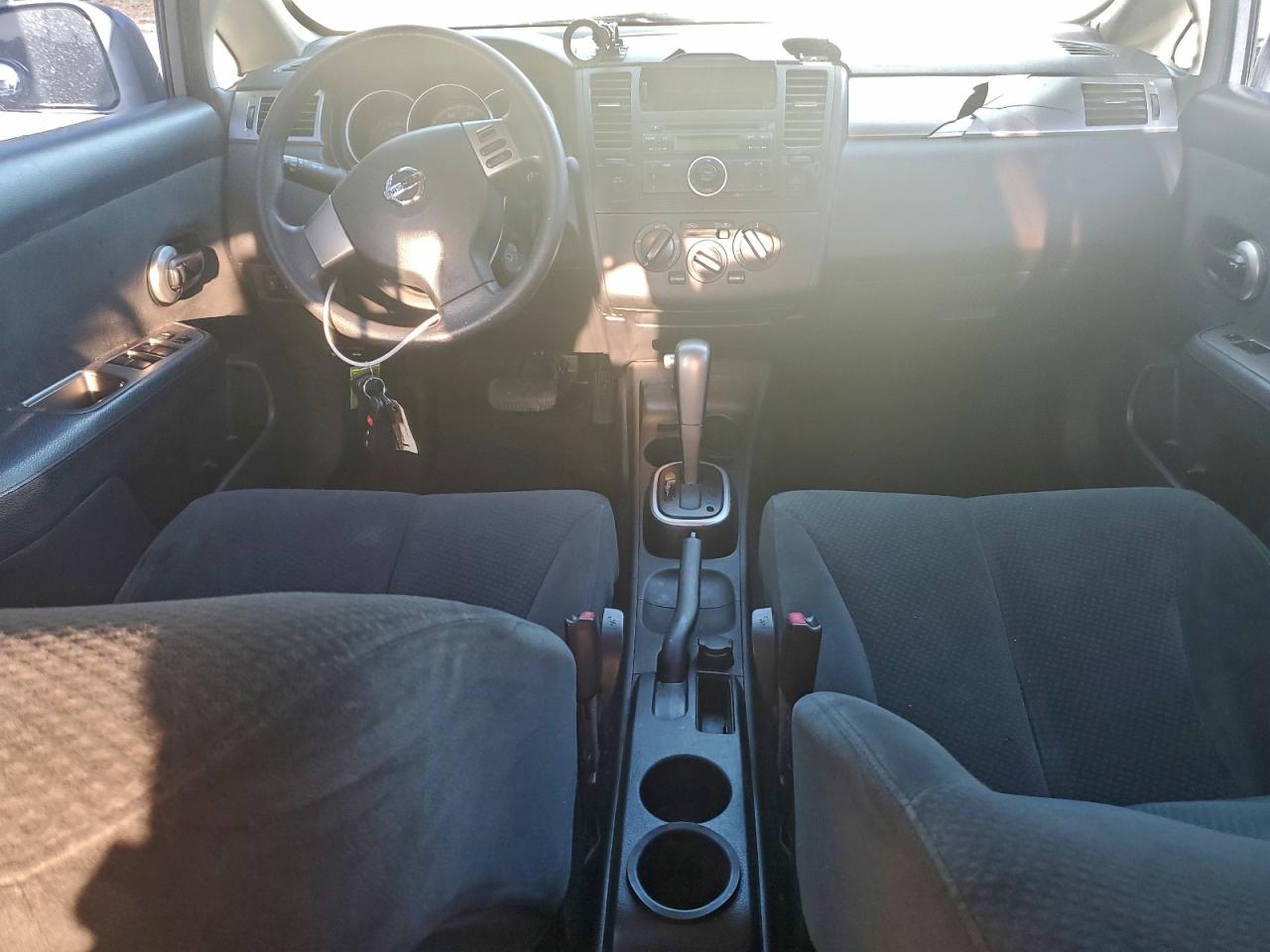 2012 NISSAN VERSA S photo 15