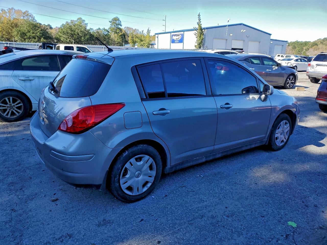 2012 NISSAN VERSA S photo 5