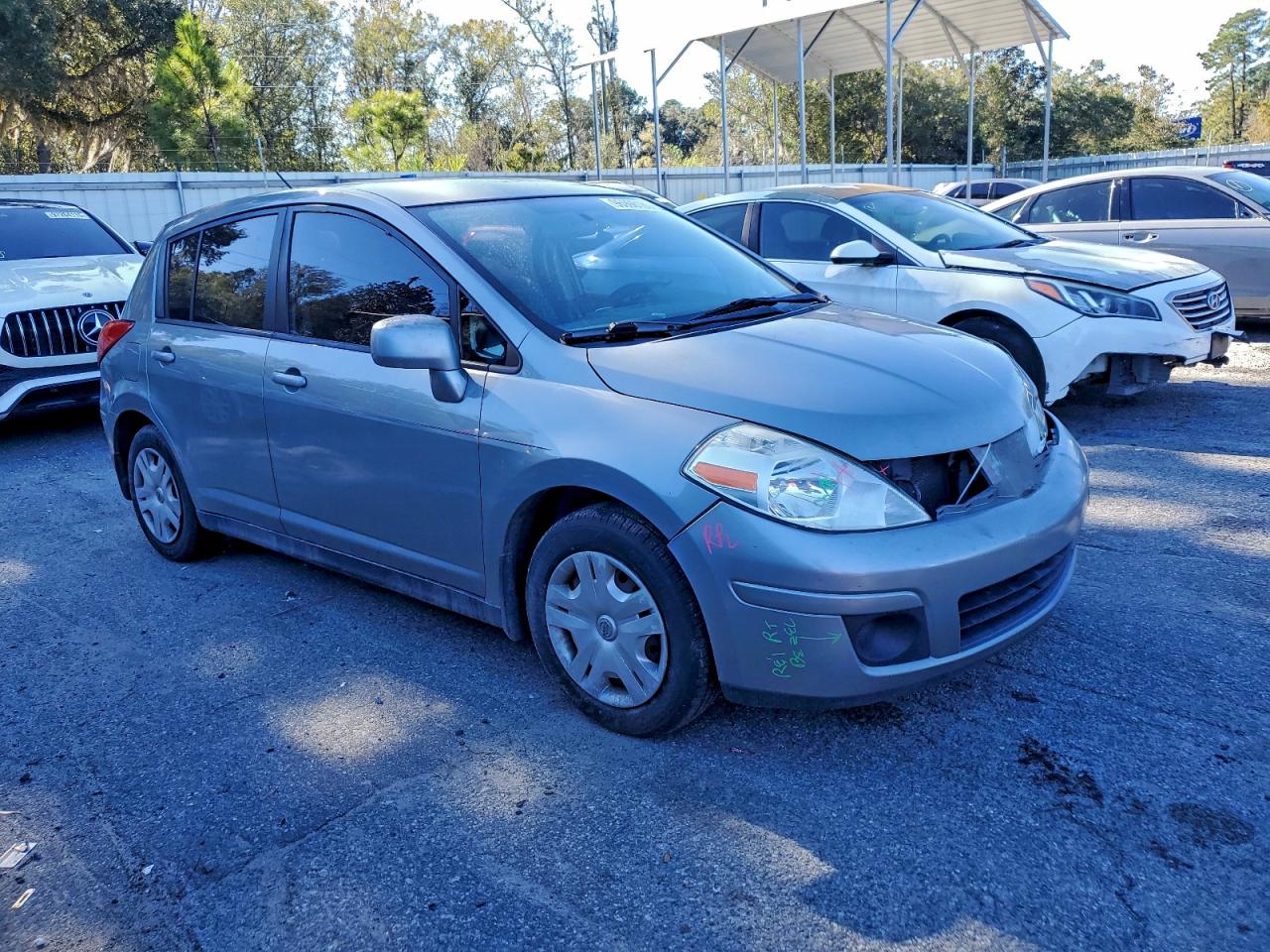 2012 NISSAN VERSA S photo 7