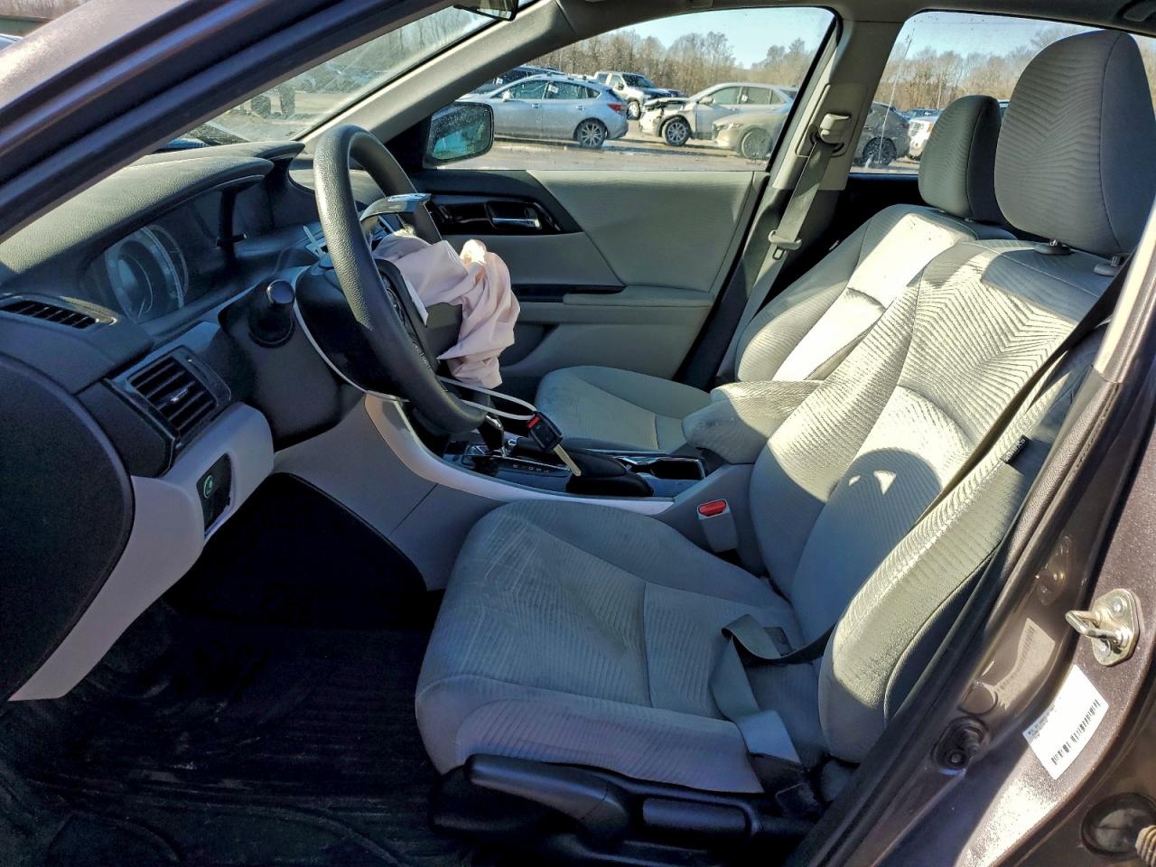 2016 HONDA ACCORD LX photo 7