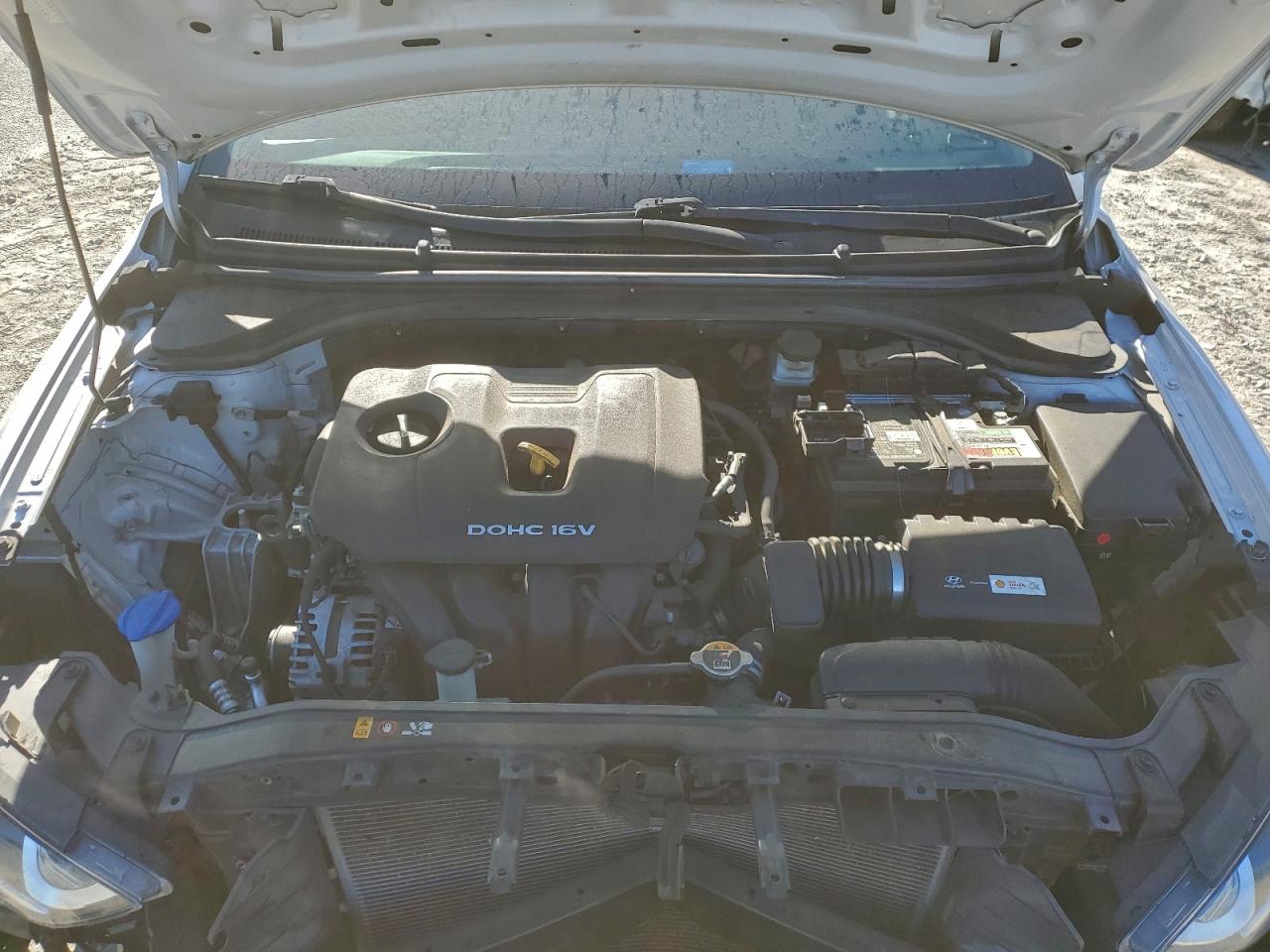 2017 HYUNDAI ELANTRA SE photo 11
