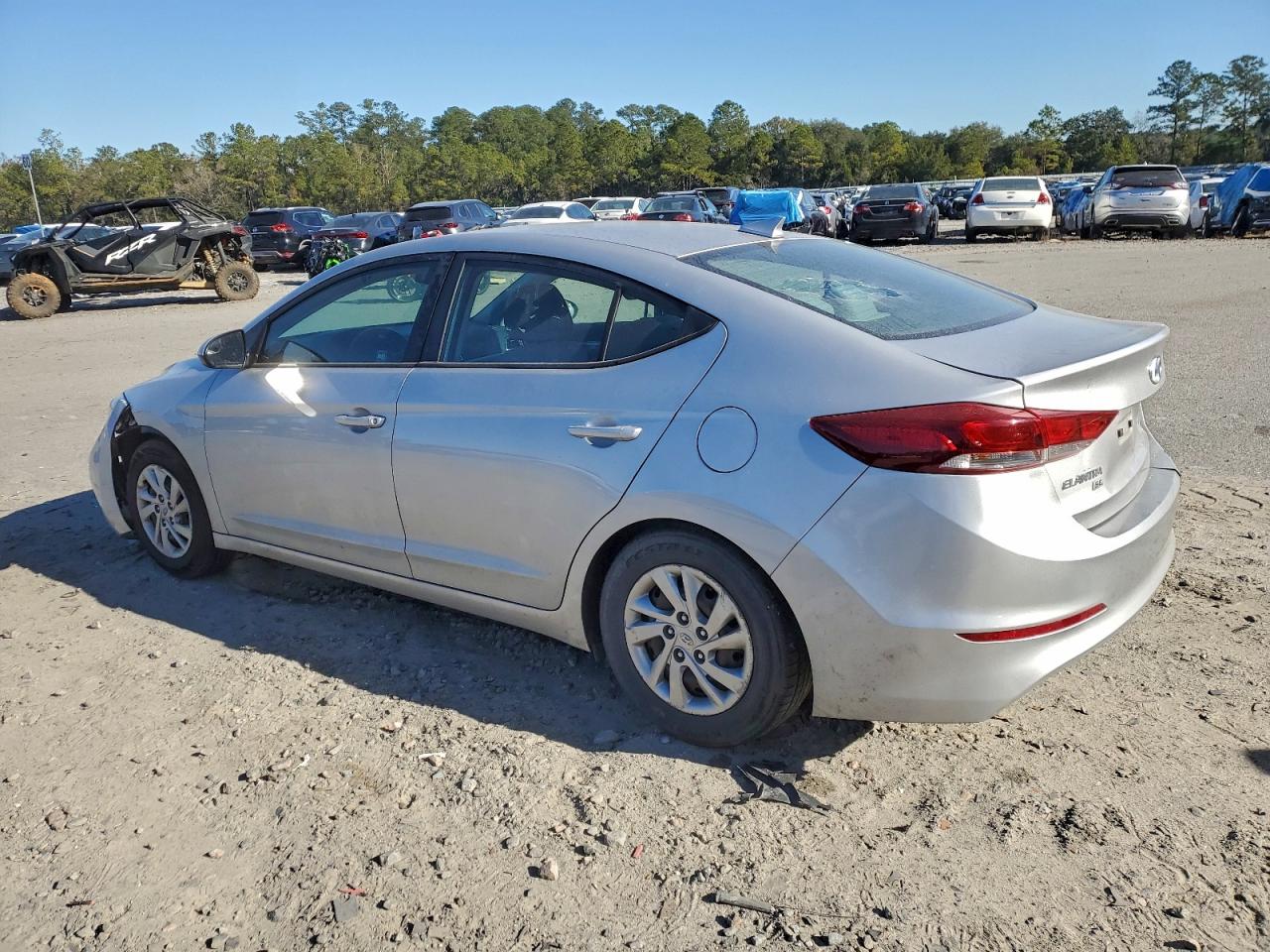 2017 HYUNDAI ELANTRA SE photo 2