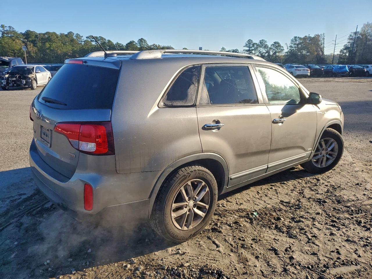 2014 KIA SORENTO LX photo 3