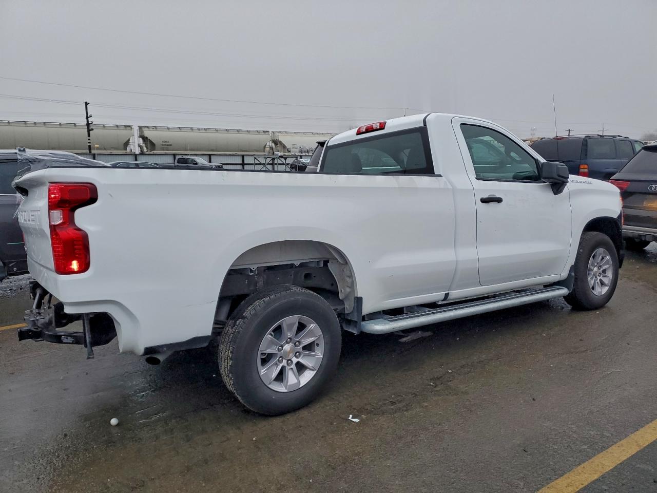 2025 CHEVROLET SILVERADO C1500 photo 3