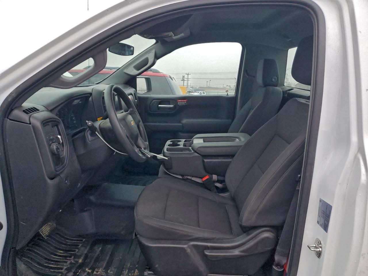 2025 CHEVROLET SILVERADO C1500 photo 7
