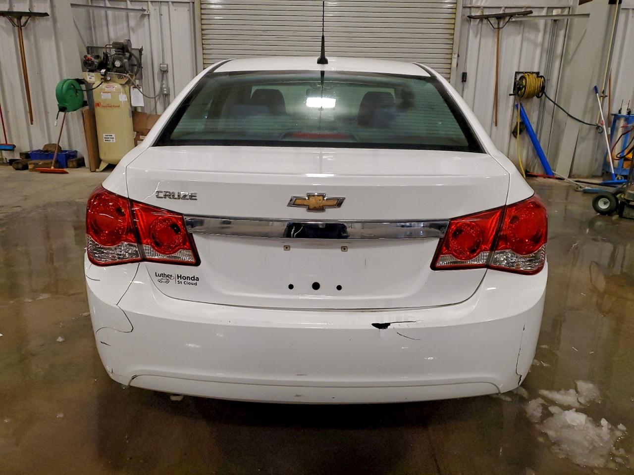 2014 CHEVROLET CRUZE LS photo 6
