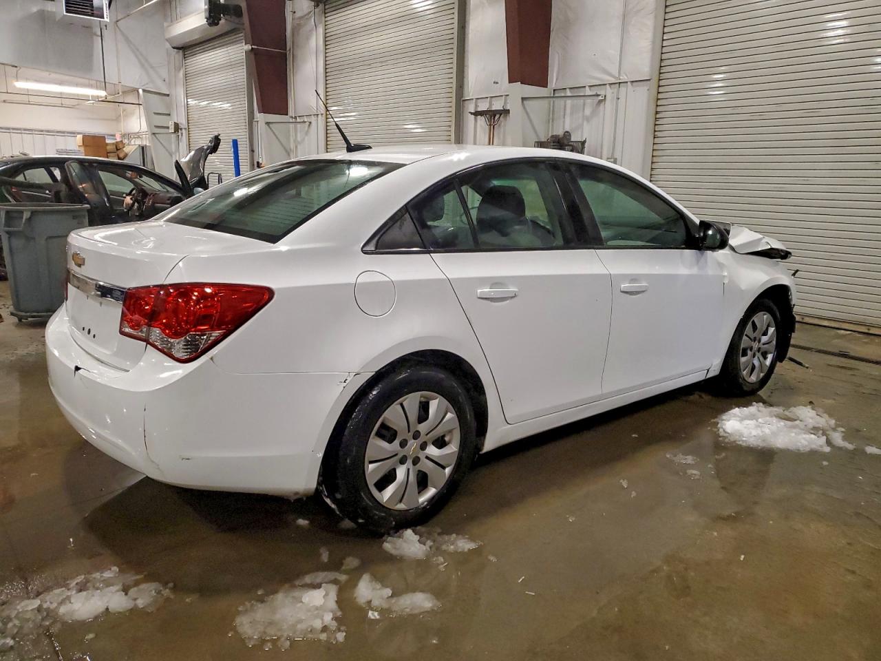 2014 CHEVROLET CRUZE LS photo 3