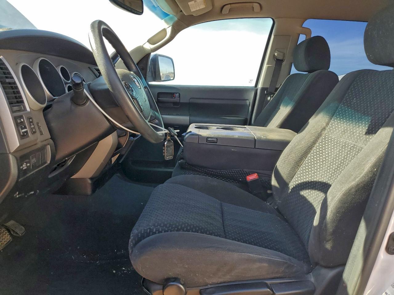 2013 TOYOTA TUNDRA CREWMAX SR5 photo 13
