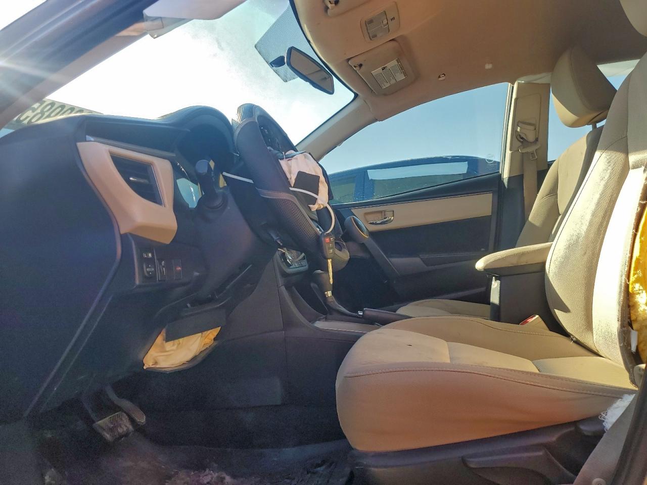 2014 TOYOTA COROLLA L photo 7