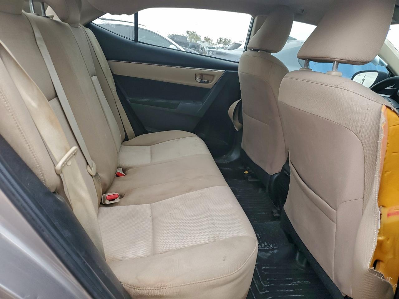 2014 TOYOTA COROLLA L photo 10