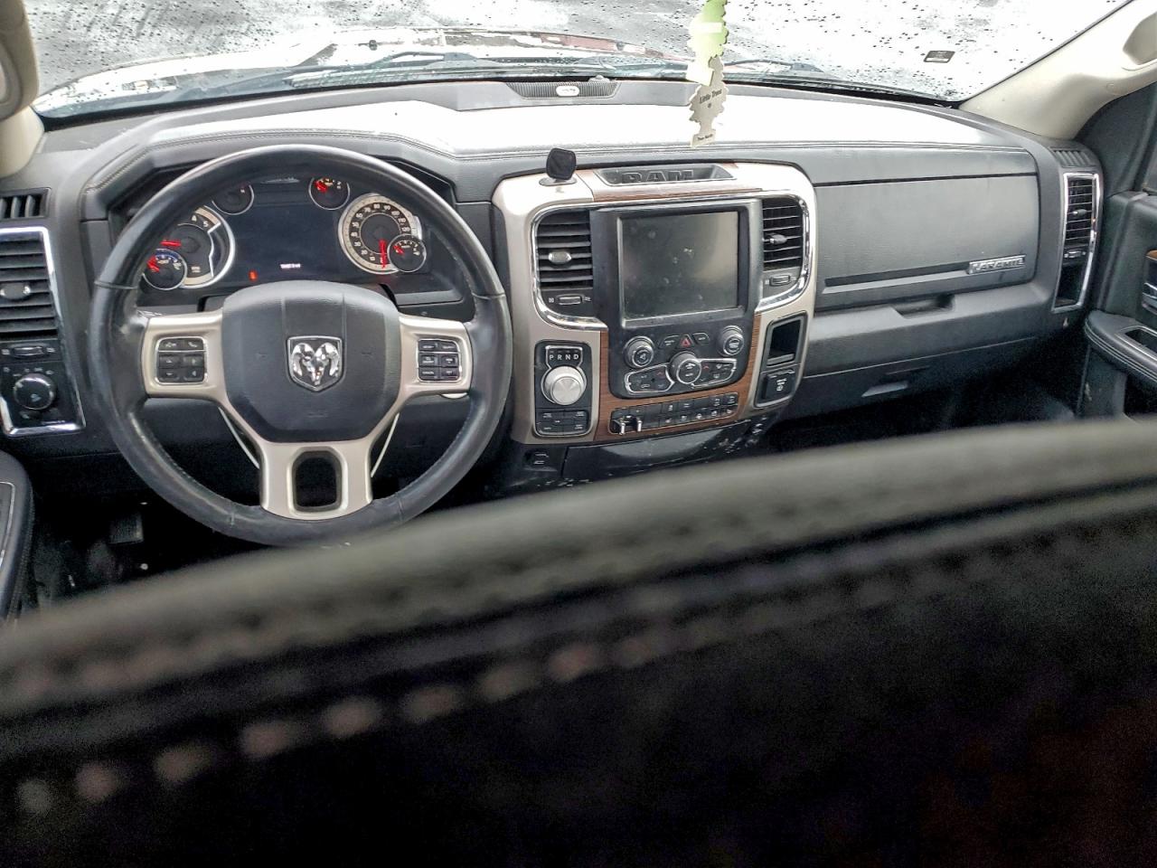 2017 RAM 1500 LARAMIE photo 8