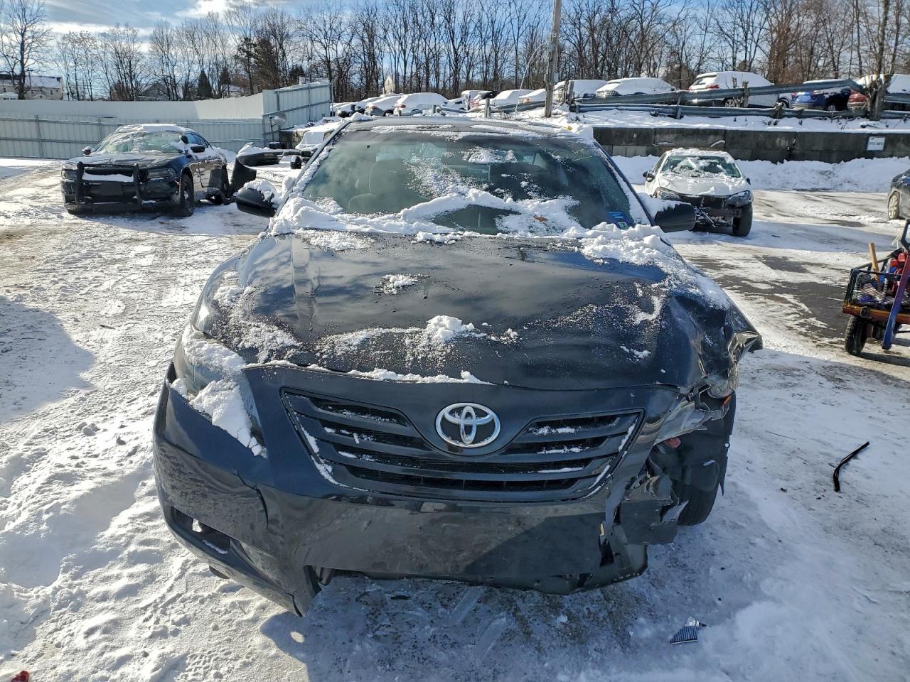2009 TOYOTA CAMRY LE photo 5