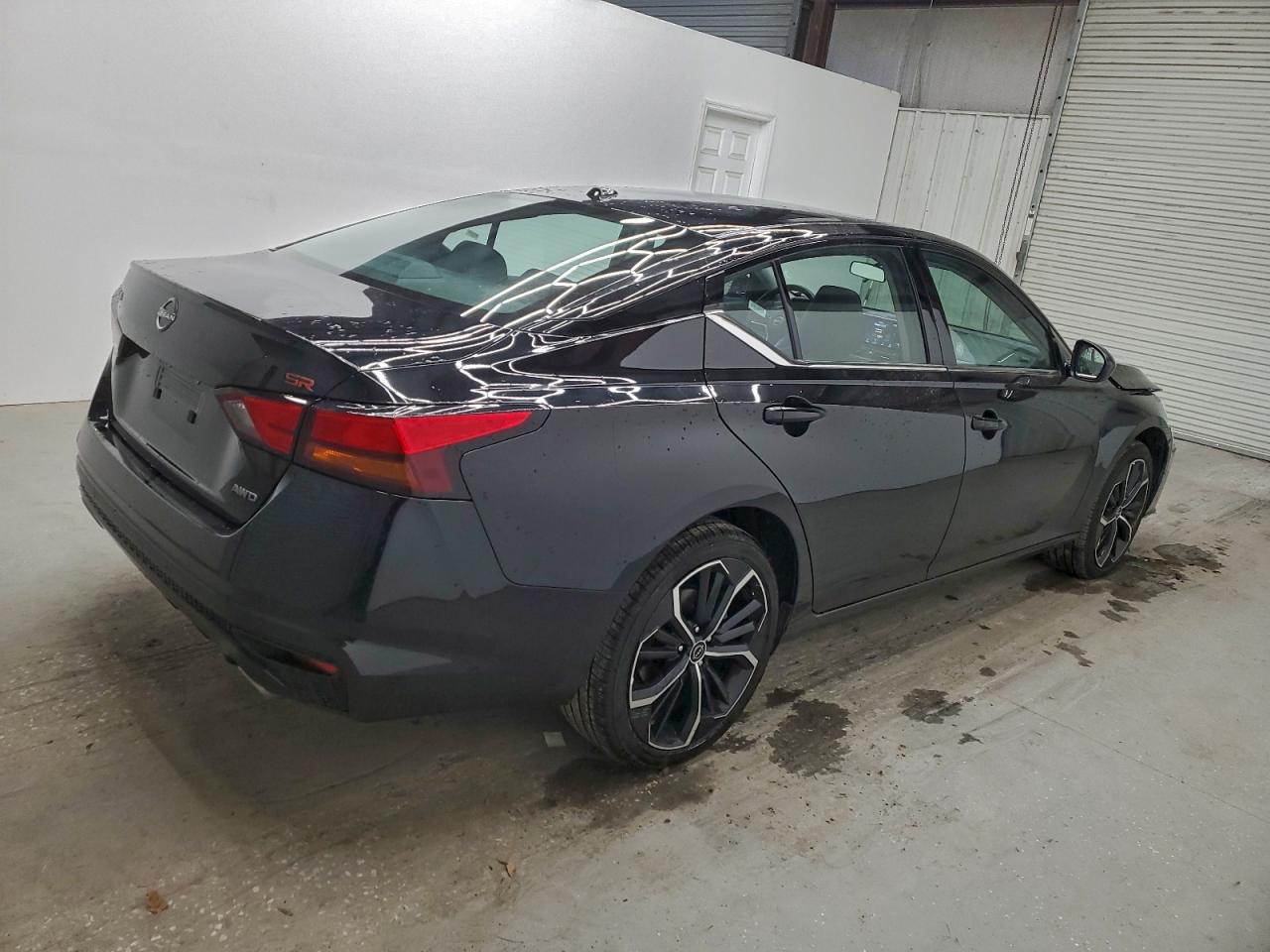 2025 NISSAN ALTIMA SR photo 3