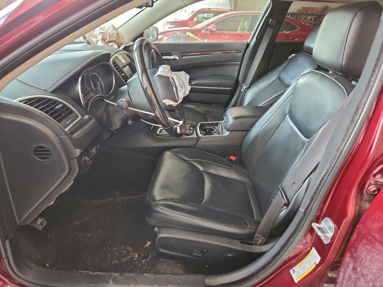 2019 CHRYSLER 300 LIMITED photo 7
