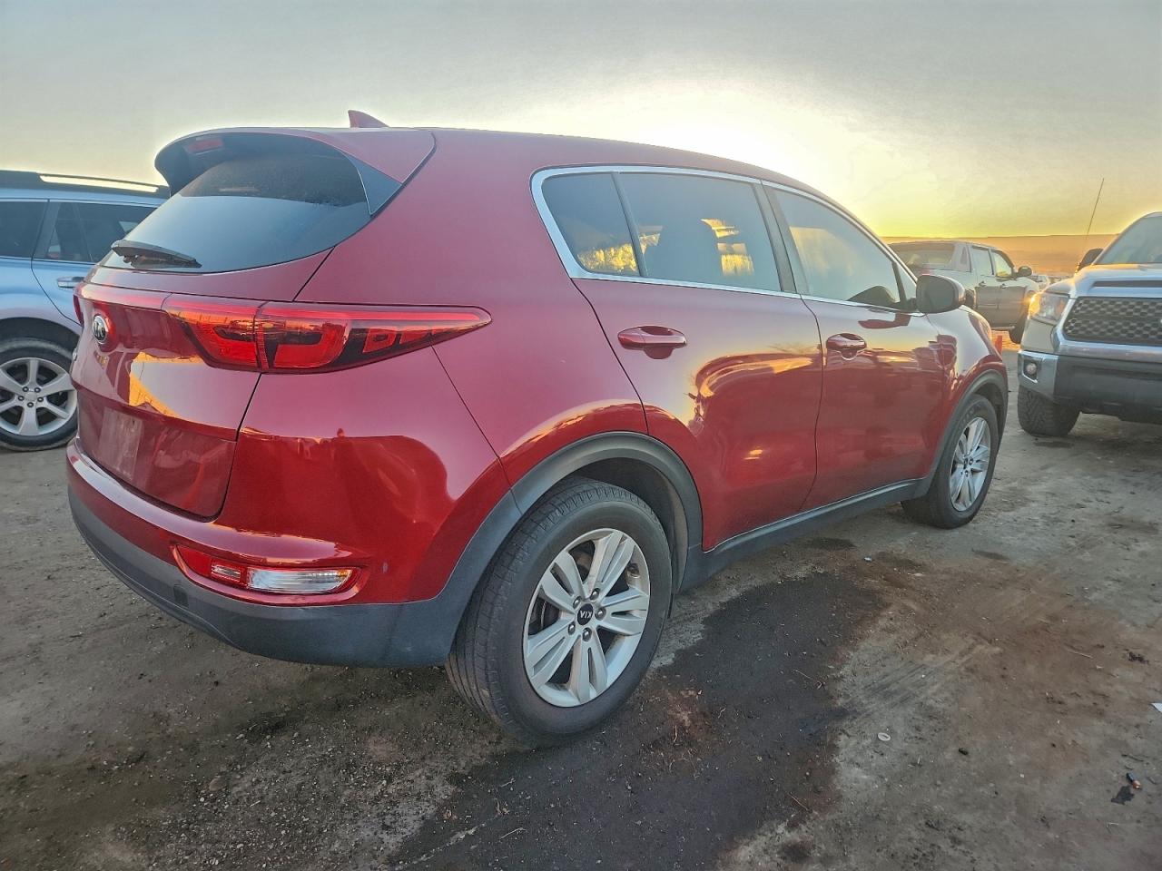 2017 KIA SPORTAGE LX photo 3
