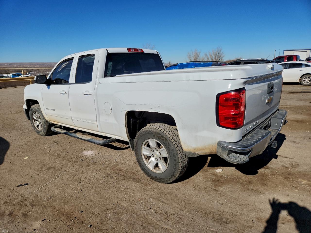 2015 CHEVROLET SILVERADO C1500 LT photo 2