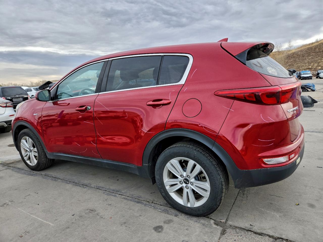 2018 KIA SPORTAGE LX photo 2