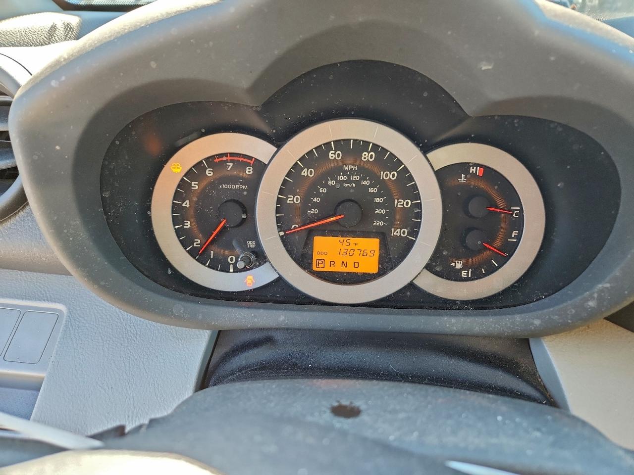 2011 TOYOTA RAV4 photo 9