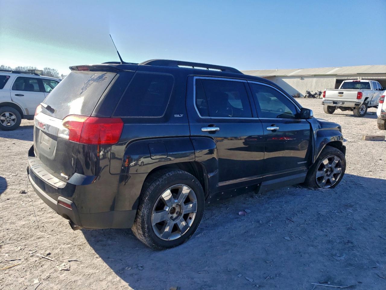 2012 GMC TERRAIN SLT photo 3