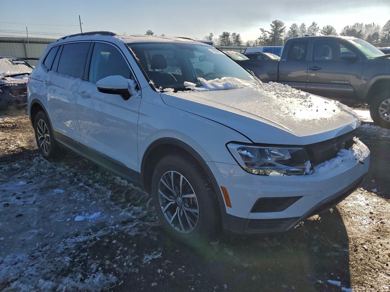 2020 VOLKSWAGEN TIGUAN SE photo 4