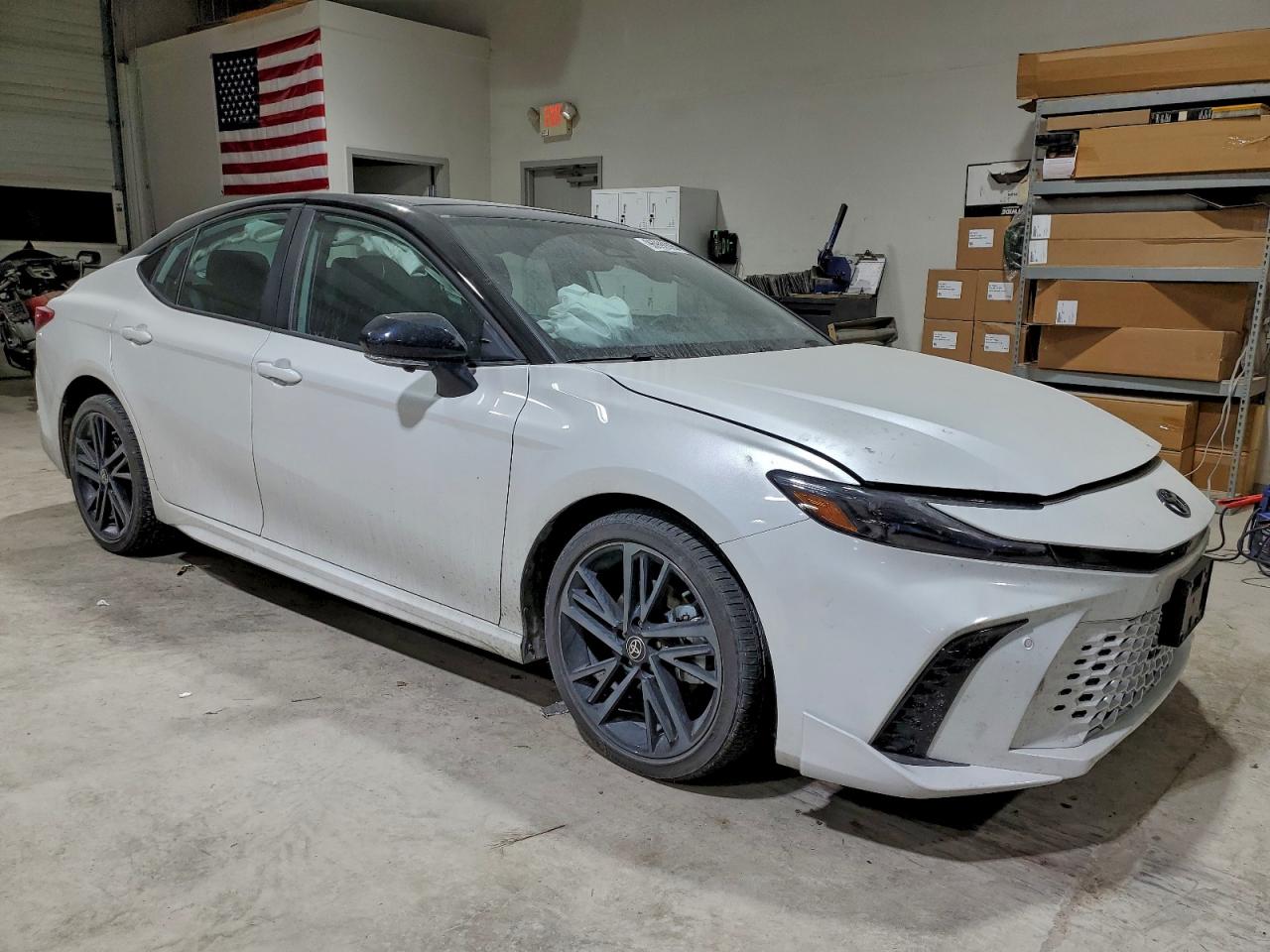 2025 TOYOTA CAMRY XSE photo 4