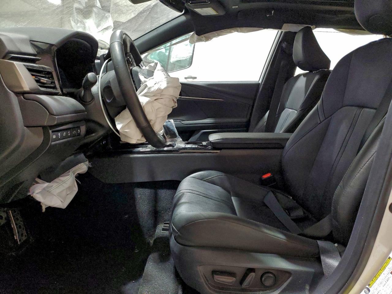 2025 TOYOTA CAMRY XSE photo 7
