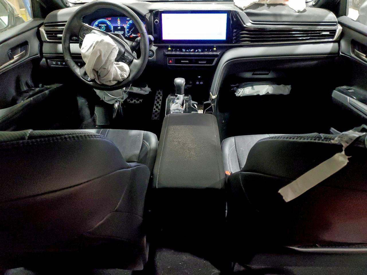 2025 TOYOTA CAMRY XSE photo 8