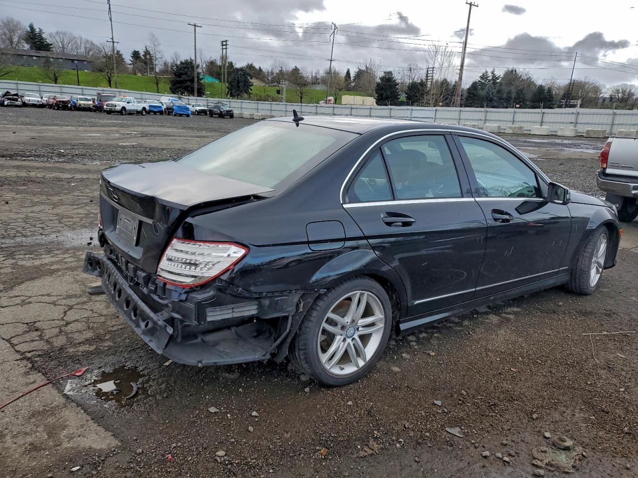 2013 MERCEDES-BENZ C 250 photo 3